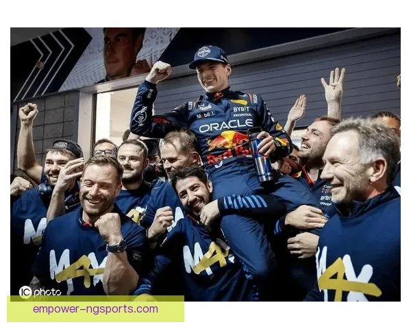 F1赛季最新动态：顶级车队表现激烈角逐，车手们迎接挑战争夺总冠军