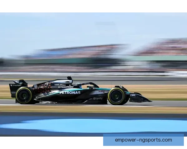 梅赛德斯新赛季阵容调整引发F1车迷热议与期待